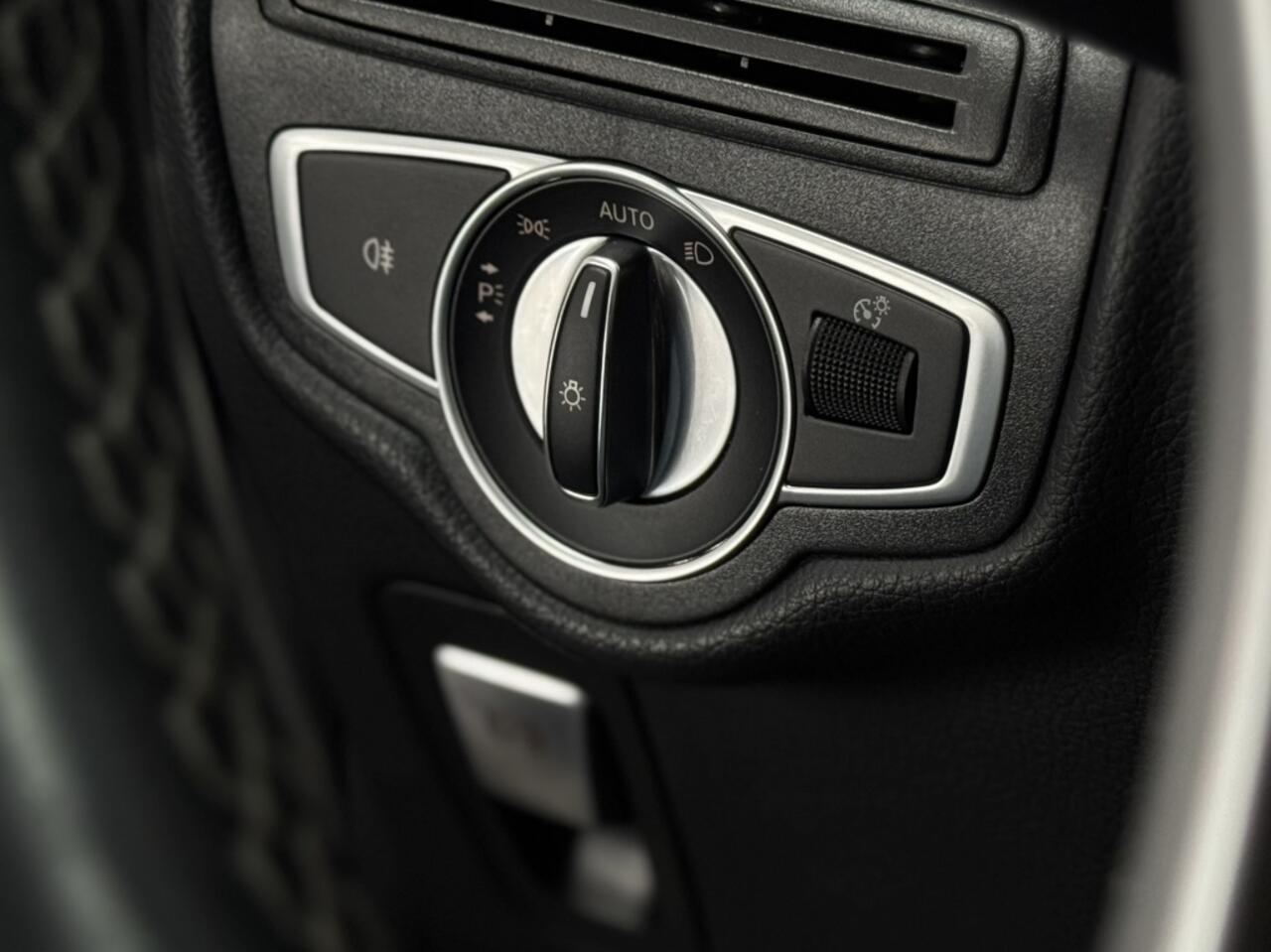 Mercedes-Benz V-KLASSE 250d Extra Lang DC AMG 190PK 2018