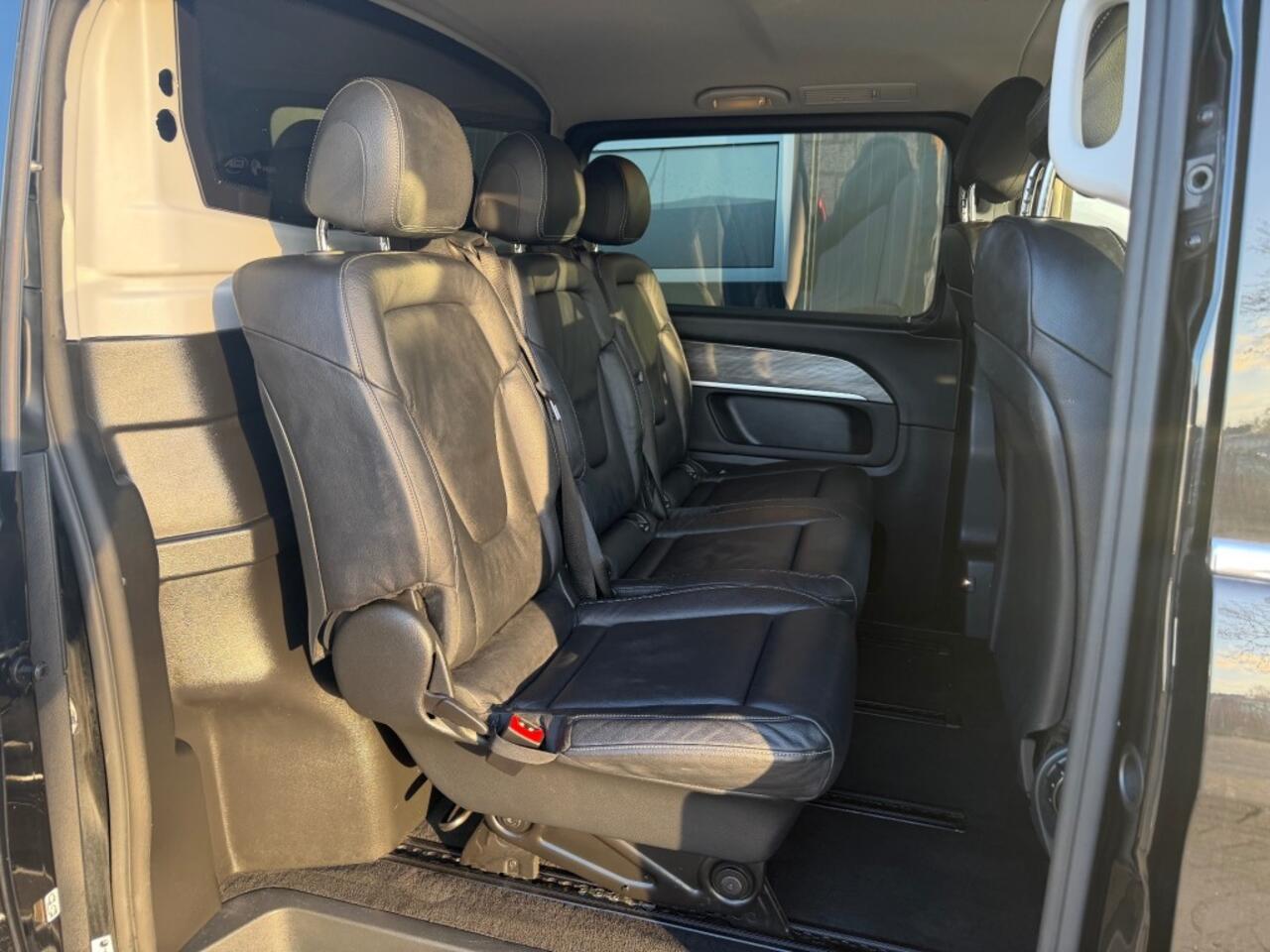 Mercedes-Benz V-KLASSE V250 AVantgarde XL Extra Lang Dubbel cabine / MBUX / Leder / Stoelverwarming