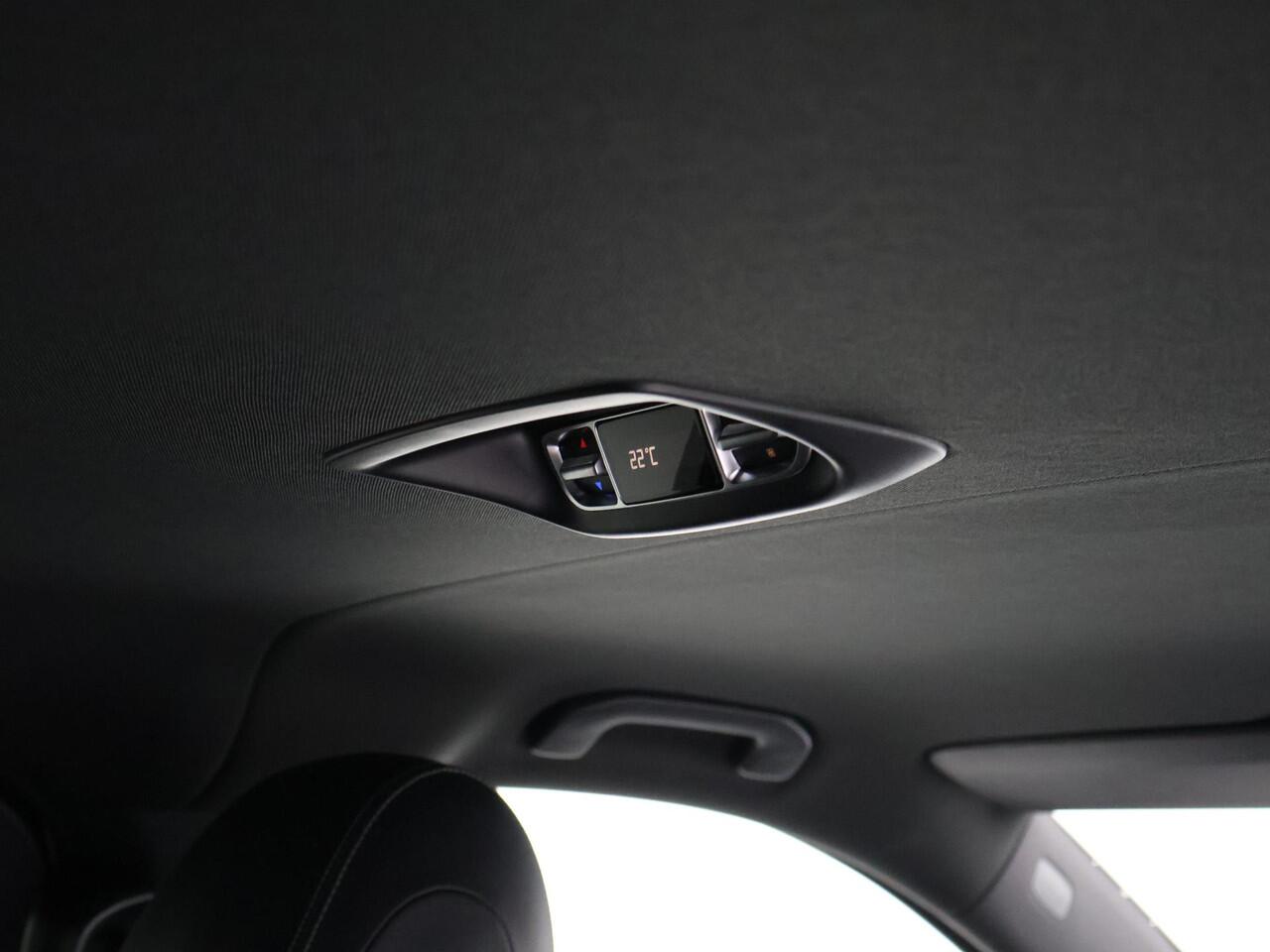 Mercedes-Benz V-KLASSE 300d 239 PK AMG SPORT D.C. XL + BURMESTER | LUCHTVERING | STOELVENT.| STANDKACHEL | DISTRONIC+ | 2 ELEKTR. SCHUIFDEUREN