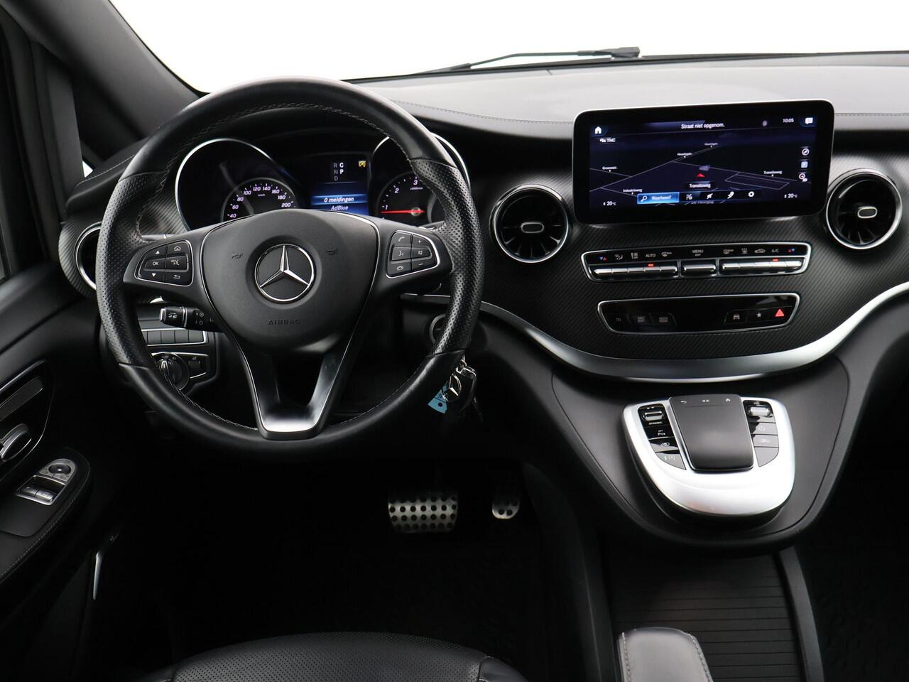 Mercedes-Benz V-KLASSE 300d 239 PK AMG SPORT D.C. XL + BURMESTER | LUCHTVERING | STOELVENT.| STANDKACHEL | DISTRONIC+ | 2 ELEKTR. SCHUIFDEUREN