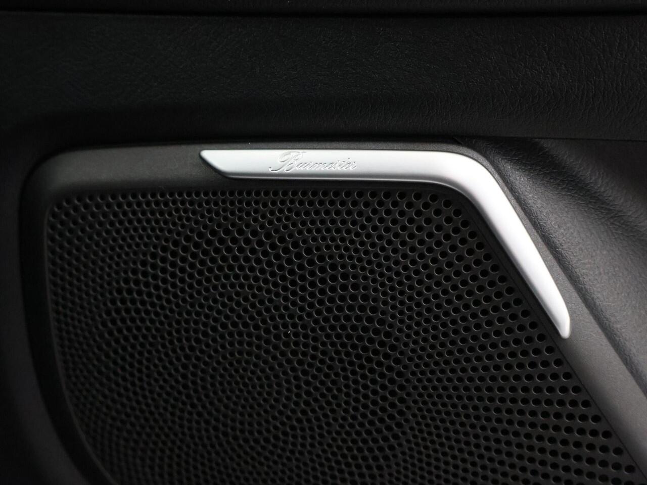 Mercedes-Benz V-KLASSE 300d 239 PK AMG SPORT D.C. XL + BURMESTER | LUCHTVERING | STOELVENT.| STANDKACHEL | DISTRONIC+ | 2 ELEKTR. SCHUIFDEUREN