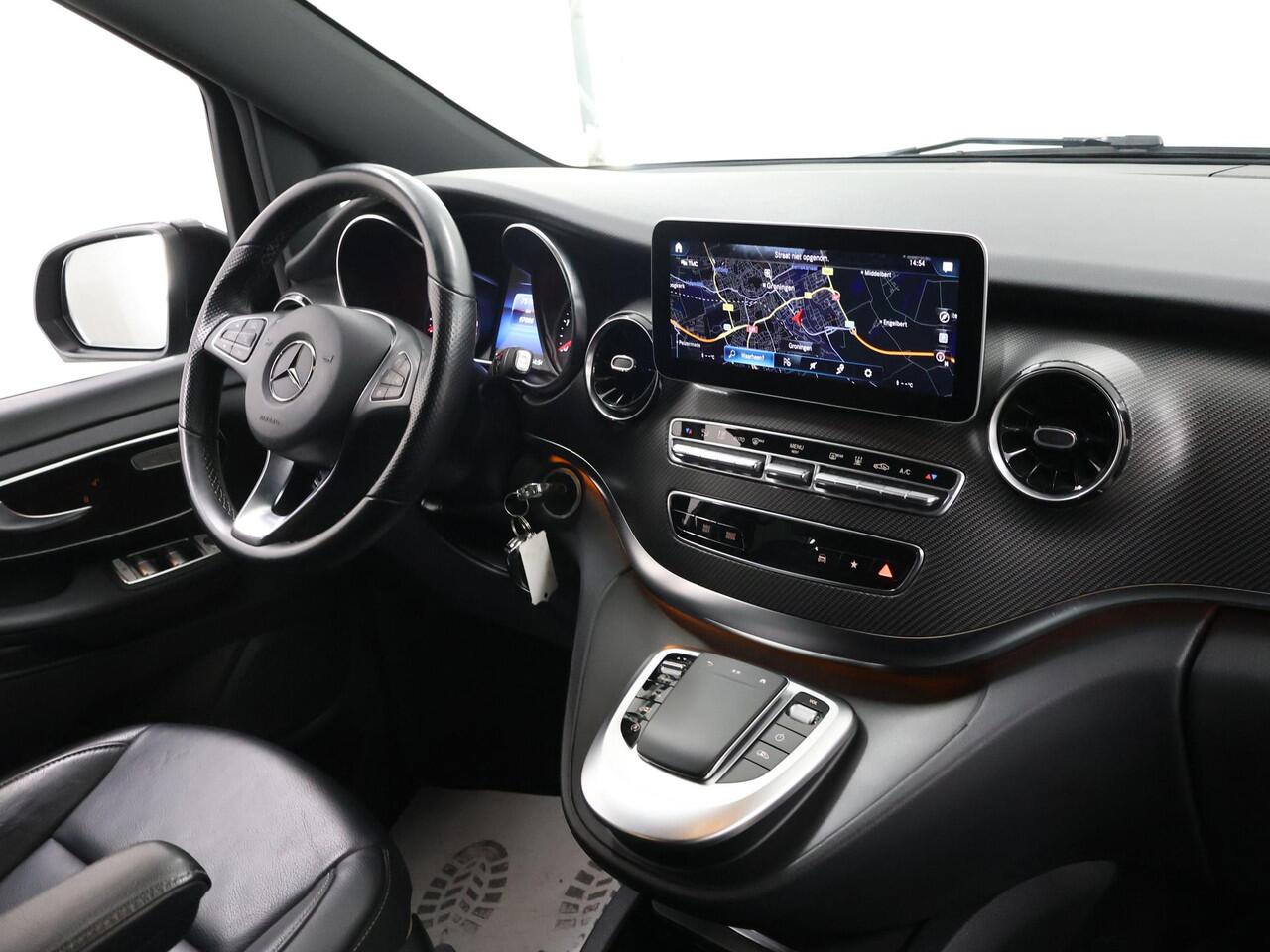 Mercedes-Benz V-KLASSE 300d | XL L3 | Dubbele Cabine | AMG | AIRMATIC LUCHTVERING | PARCTRONIC | DISTRONIC PLUS | STANDVERWARMING | PARKEERCAMERA | CERTIFIED