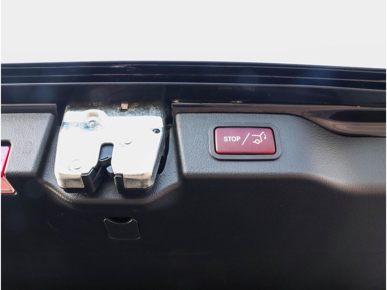 Mercedes-Benz V-KLASSE 300d Extra Lang DC 5p Burmester | 2x schuifdeur | Leder | 240PK