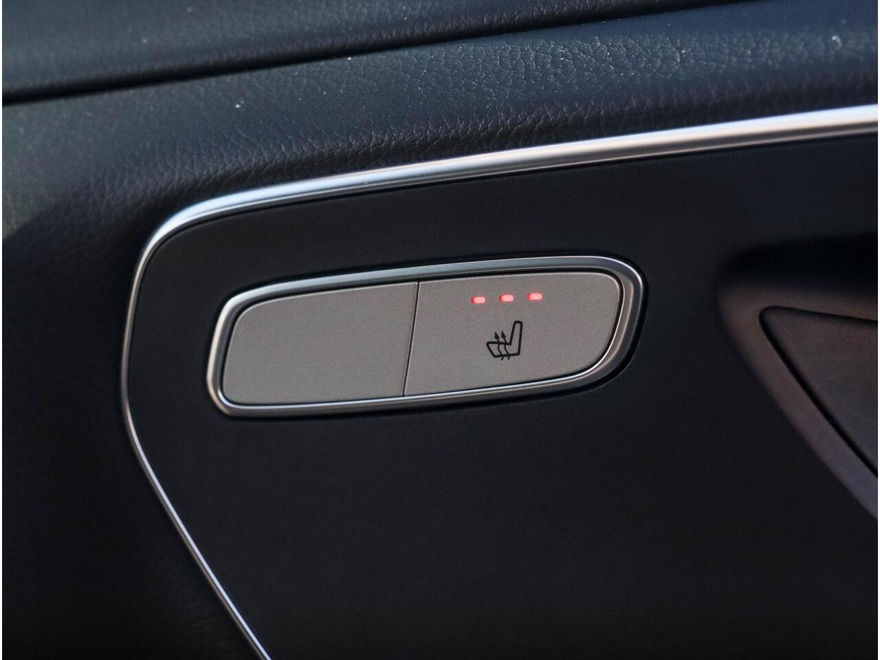 Mercedes-Benz V-KLASSE 300d Extra Lang DC 5p Burmester | 2x schuifdeur | Leder | 240PK