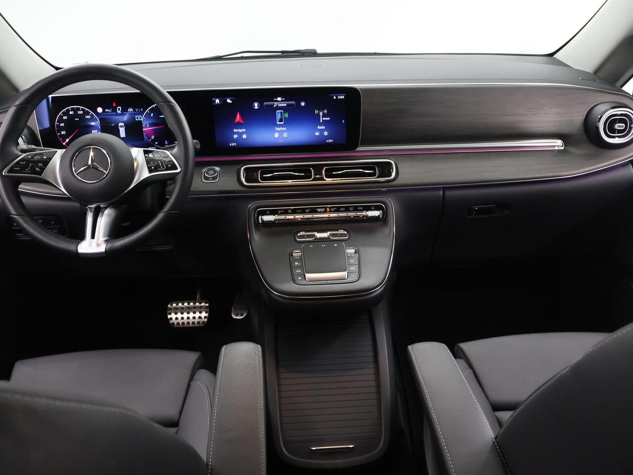 Mercedes-Benz V-KLASSE 300d | L2 Lang | Avantgarde | Dubbele Cabine | Distronic Plus | Schuifdeur L+R Elektrisch | Burmester | 360° Camera | Lederen Bekleding | Dodehoekassistent | Stoelverwarming | Certified