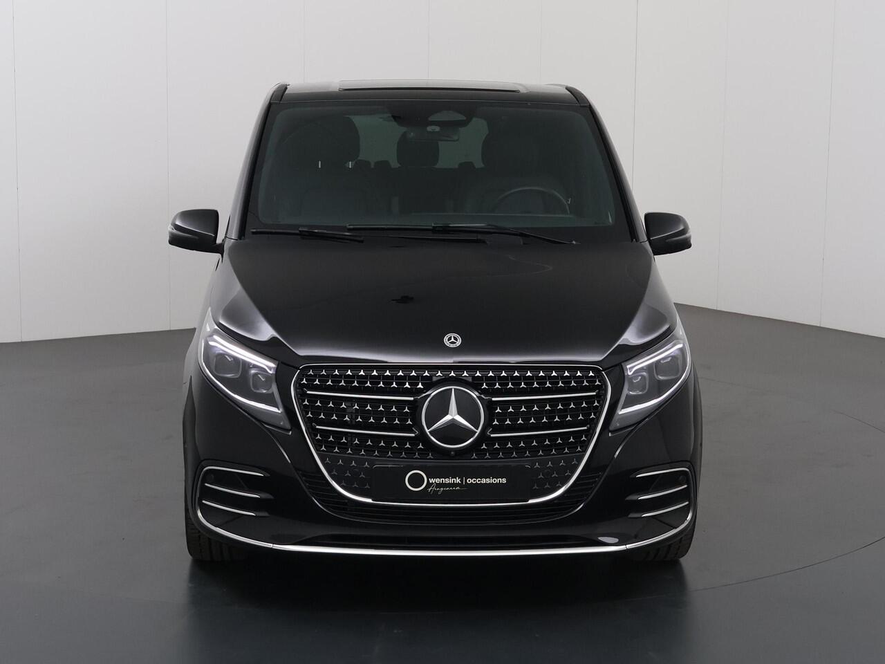 Mercedes-Benz V-KLASSE 300d | XL L3 | AMG | 4-MATIC | DUBBELE CABINE | 360 CAMERA | DISTRONIC PLUS | LEDER ZWART "LUGANO" | ALARM | STOELVERWARMING | NAVIGATIE | CARPLAY | ANDROID AUTO | CLIMATE CONTROL | DAB+ | CERTIFIED