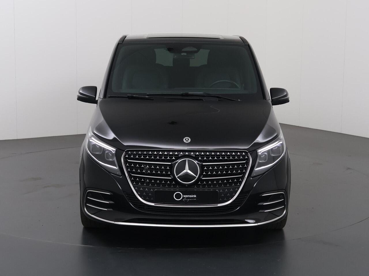 Mercedes-Benz V-KLASSE 300d | XL L3 | AMG | 4MATIC | Dubbele Cabine | 360 CAMERA | DISTRONIC PLUS | LEDER ZWART "LUGANO" | ALARM | STOELVERWARMING | NAVIGATIE | CARPLAY | ANDROID AUTO | CLIMATE CONTROL | DAB+ | CERTIFIED