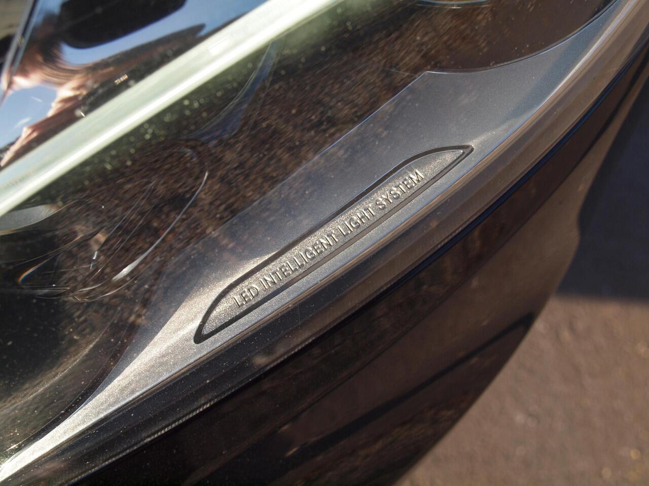 Mercedes-Benz VITO 114 CDI Lang DC Comfort Dubbele Cabine | Camera | Cruise Control | Trekhaak | Automaat |