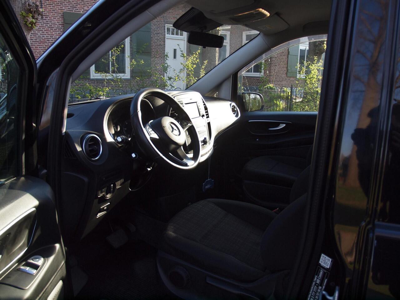 Mercedes-Benz VITO 114 CDI Lang DC Comfort Dubbele Cabine | Camera | Cruise Control | Trekhaak | Automaat |