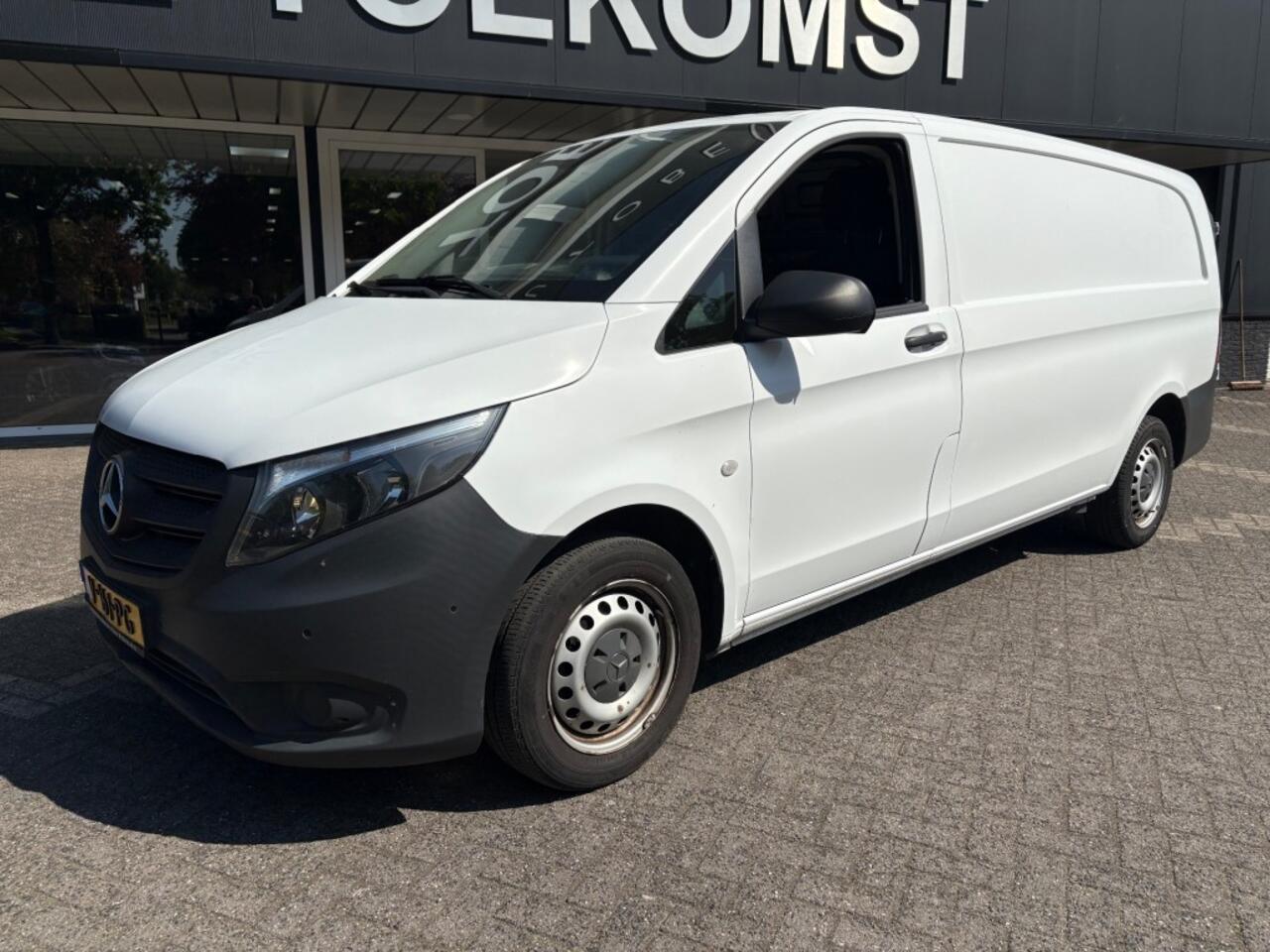 Mercedes-Benz VITO 111 CDI Navigatie Achterdeuren Cruise Trekhaak PDC Airco