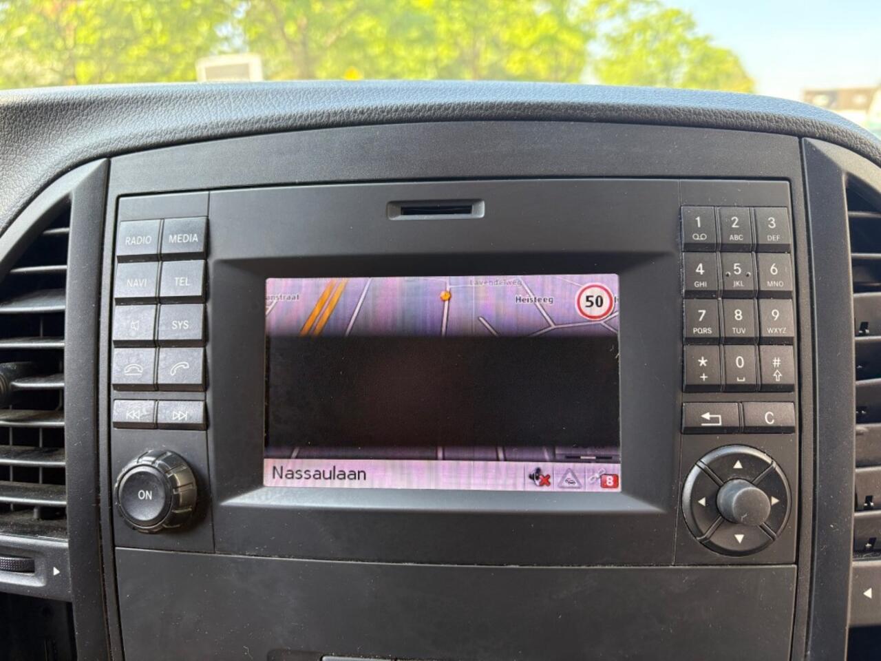 Mercedes-Benz VITO 111 CDI Navigatie Achterdeuren Cruise Trekhaak PDC Airco