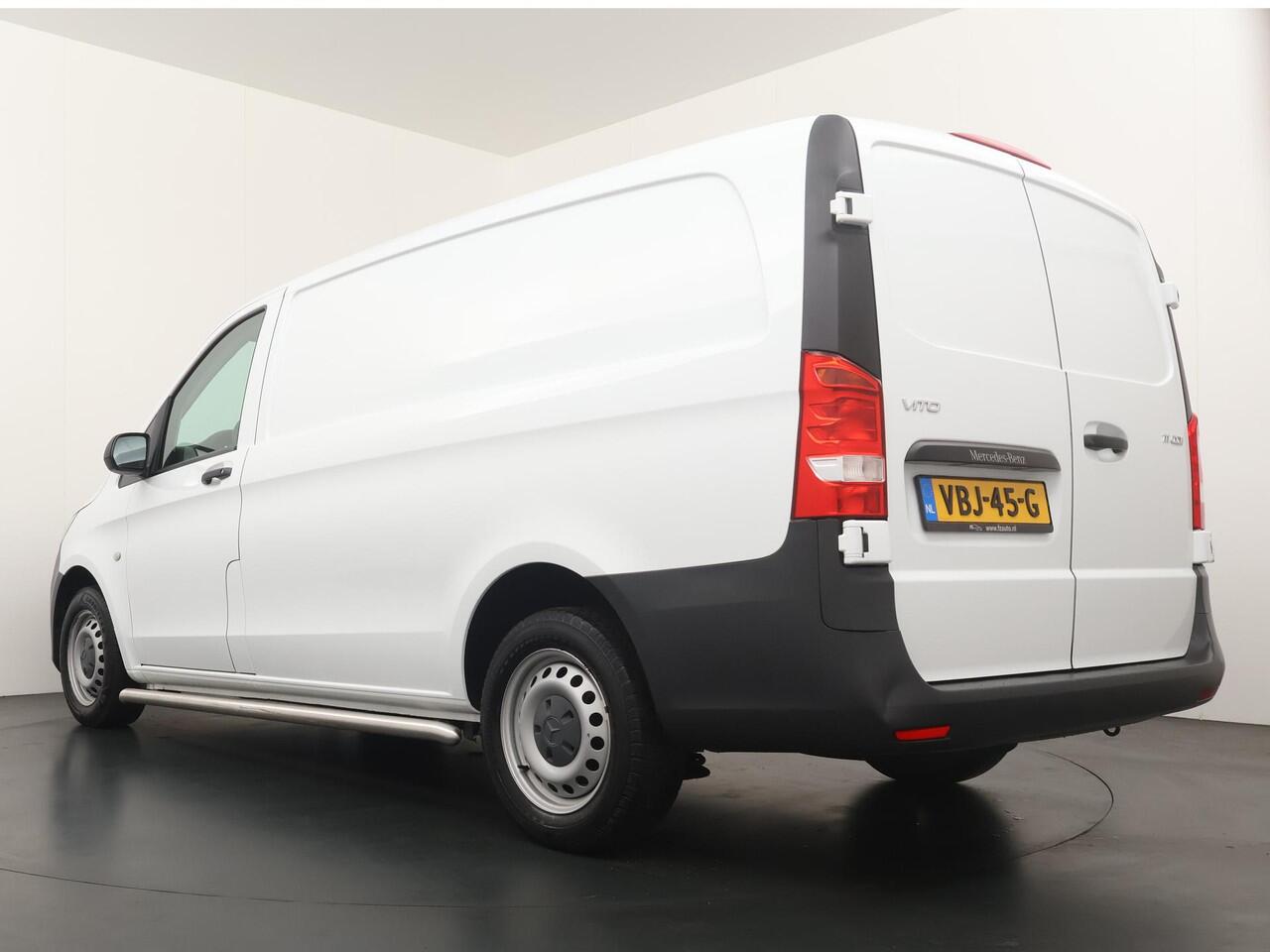 Mercedes-Benz VITO 111 CDI Functional Lang - Airco - Cruise Control - Bluetooth - Zijwand+vloerbetimmering