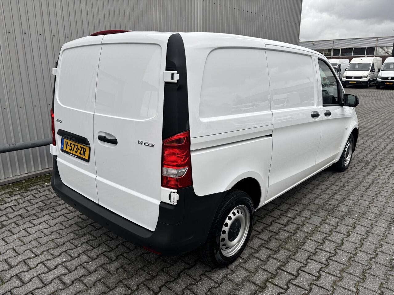 Mercedes-Benz VITO 111 CDI Functional*A/C*PDC*TEL*3PERSOONS*