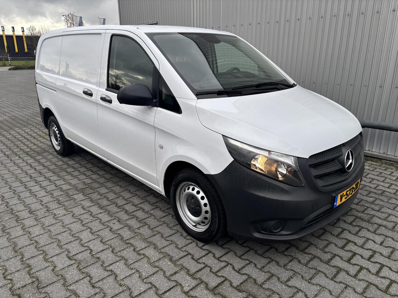 Mercedes-Benz VITO 111 CDI Functional*A/C*PDC*TEL*3PERSOONS*