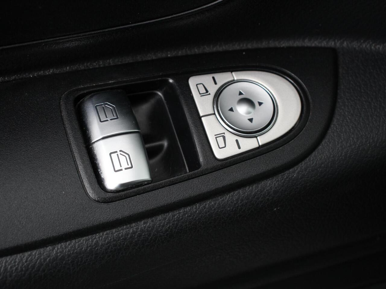 Mercedes-Benz VITO Tourer 114 CDI Automaat Pro Extra Lang incl. BTW en BPM 8 persoons Navigatie Airco Cruise Control