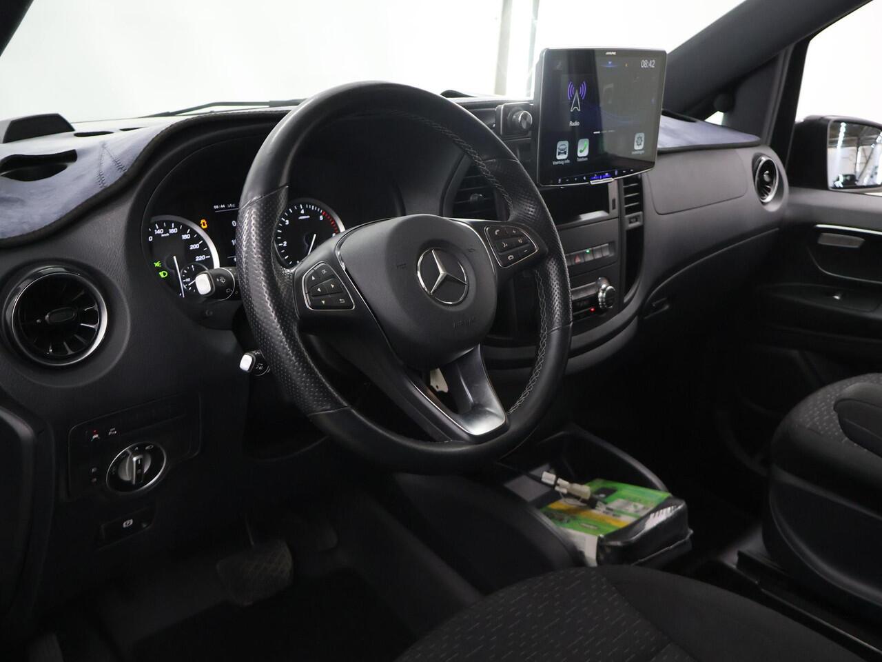 Mercedes-Benz VITO 119 CDI | Aut. | Lang L2 | Adaptive Cruise Control | Climate Control | Trekhaak | 2-zits | LED Koplampen | Schuifdeur L+R |