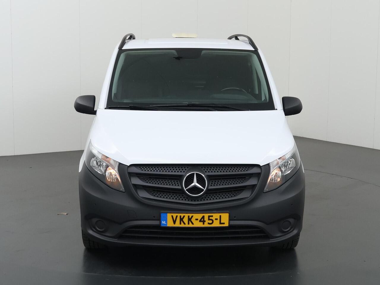 Mercedes-Benz VITO 116 CDI | L2 | AIRCO | CRUISE CONTROL | PARKEERSENSOREN | 3-ZITS | BETIMMERDE LAADRUIMTE | ELEKTRISCH VERSTELBARE BUITENSPIEGELS | STOELVERWARMING