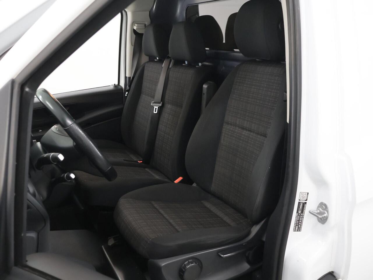 Mercedes-Benz VITO 116 CDI | L2 | AIRCO | CRUISE CONTROL | PARKEERSENSOREN | 3-ZITS | BETIMMERDE LAADRUIMTE | ELEKTRISCH VERSTELBARE BUITENSPIEGELS | STOELVERWARMING