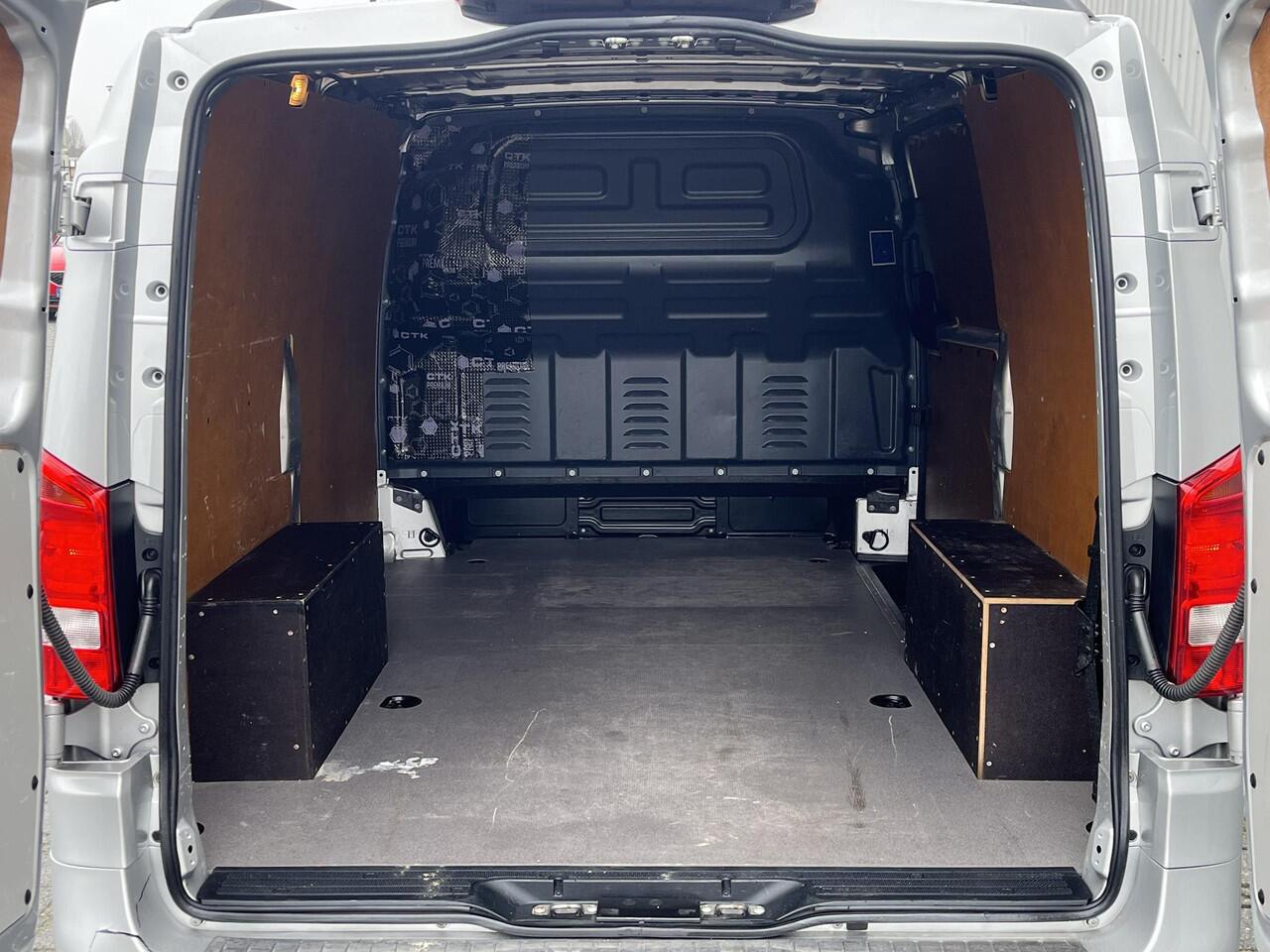 Mercedes-Benz VITO 111 CDI Lang*NAVI*CAM*A/C*TEL*3PERS*