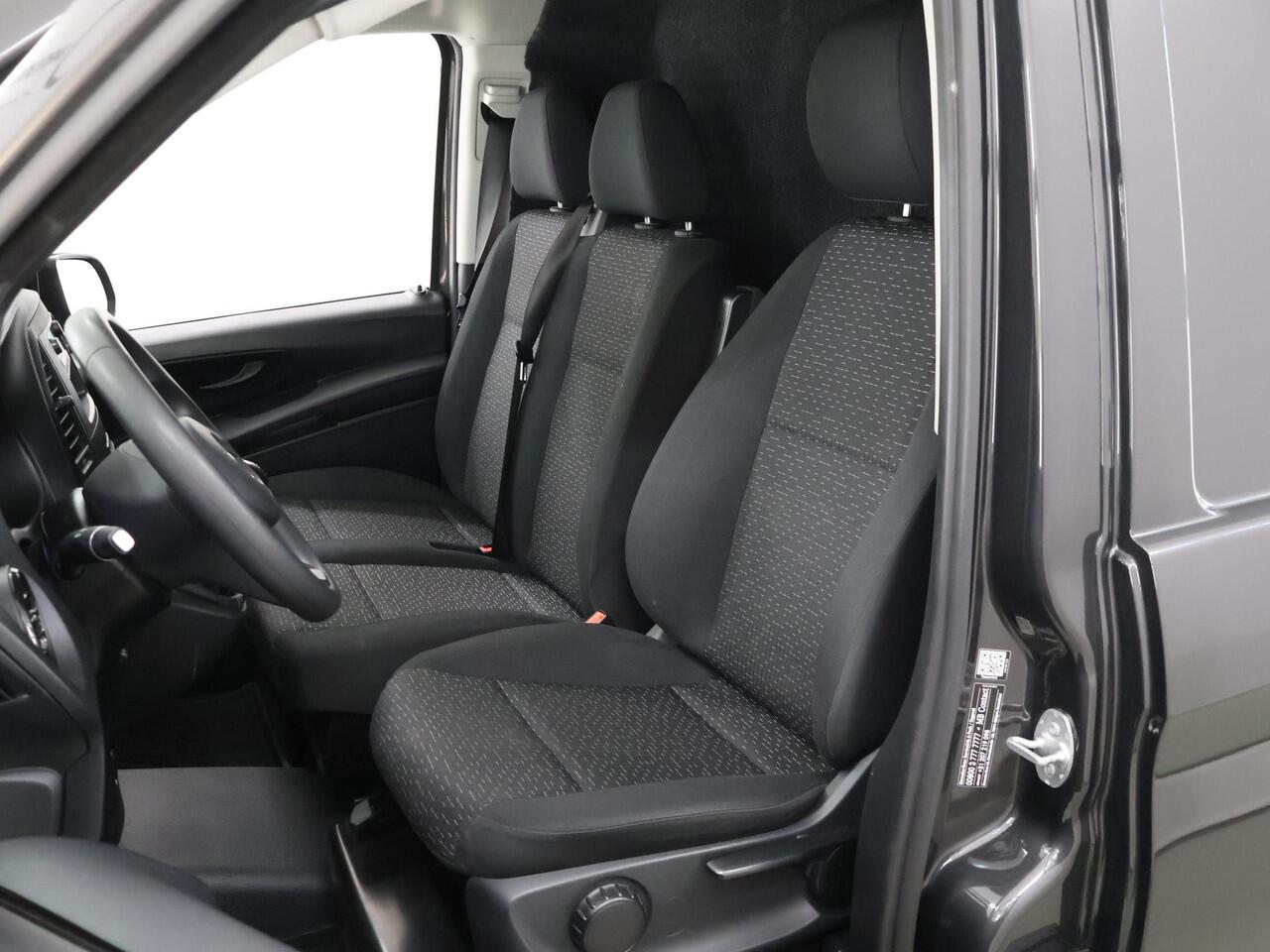 Mercedes-Benz VITO 110 CDI L1 | Airco | Bluetooth | Sidebars | Trekhaak | 3-zits | Certified