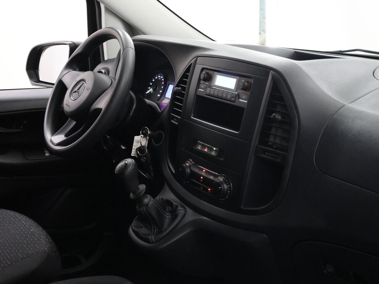 Mercedes-Benz VITO 110 CDI L1 | Airco | Bluetooth | Sidebars | Trekhaak | 3-zits | Certified