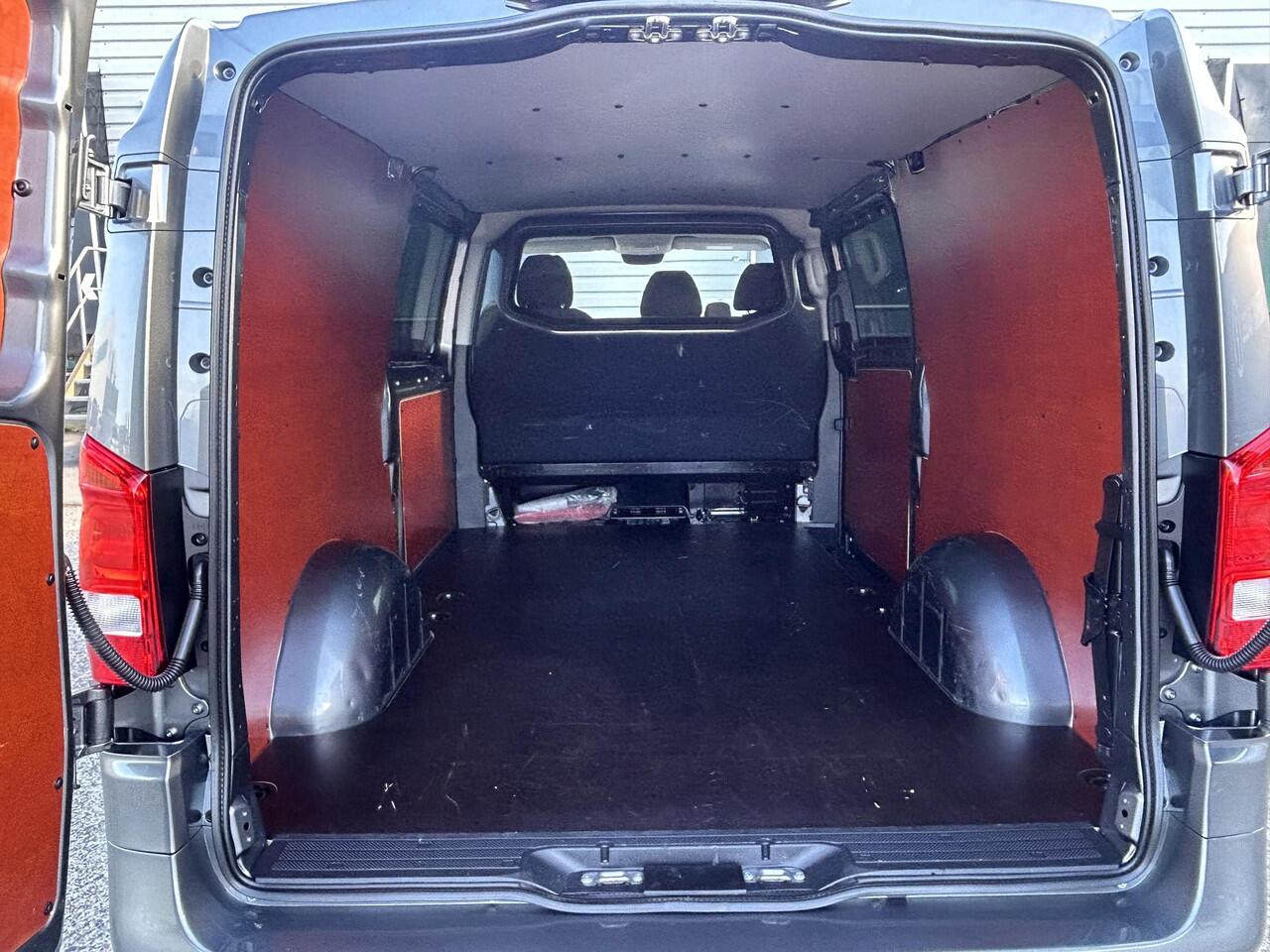 Mercedes-Benz VITO 114 CDI Extra Lang | Automaat | Achteruitrijcamera | Airco | Trekhaak