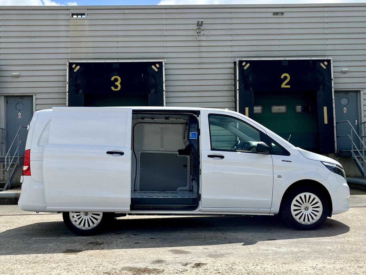 Mercedes-Benz VITO eVito 112 L2 | Stoelverwarming | Camera | WLTP 264 km | Bank | Achterdeuren