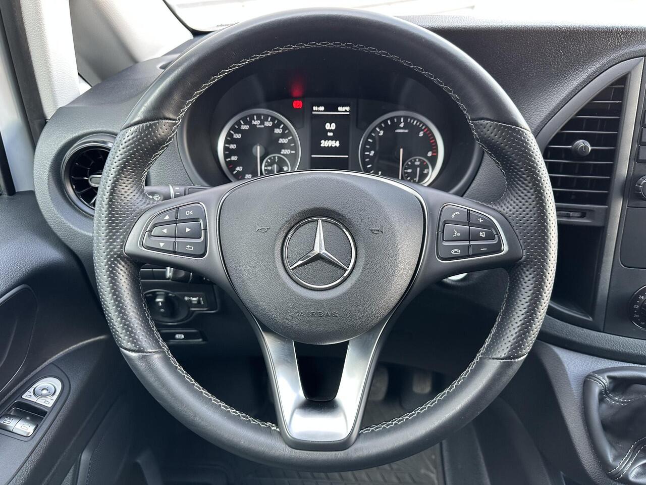 Mercedes-Benz VITO 110 CDI L2 Dubbele Cabine Airco Navigatie Leer etc