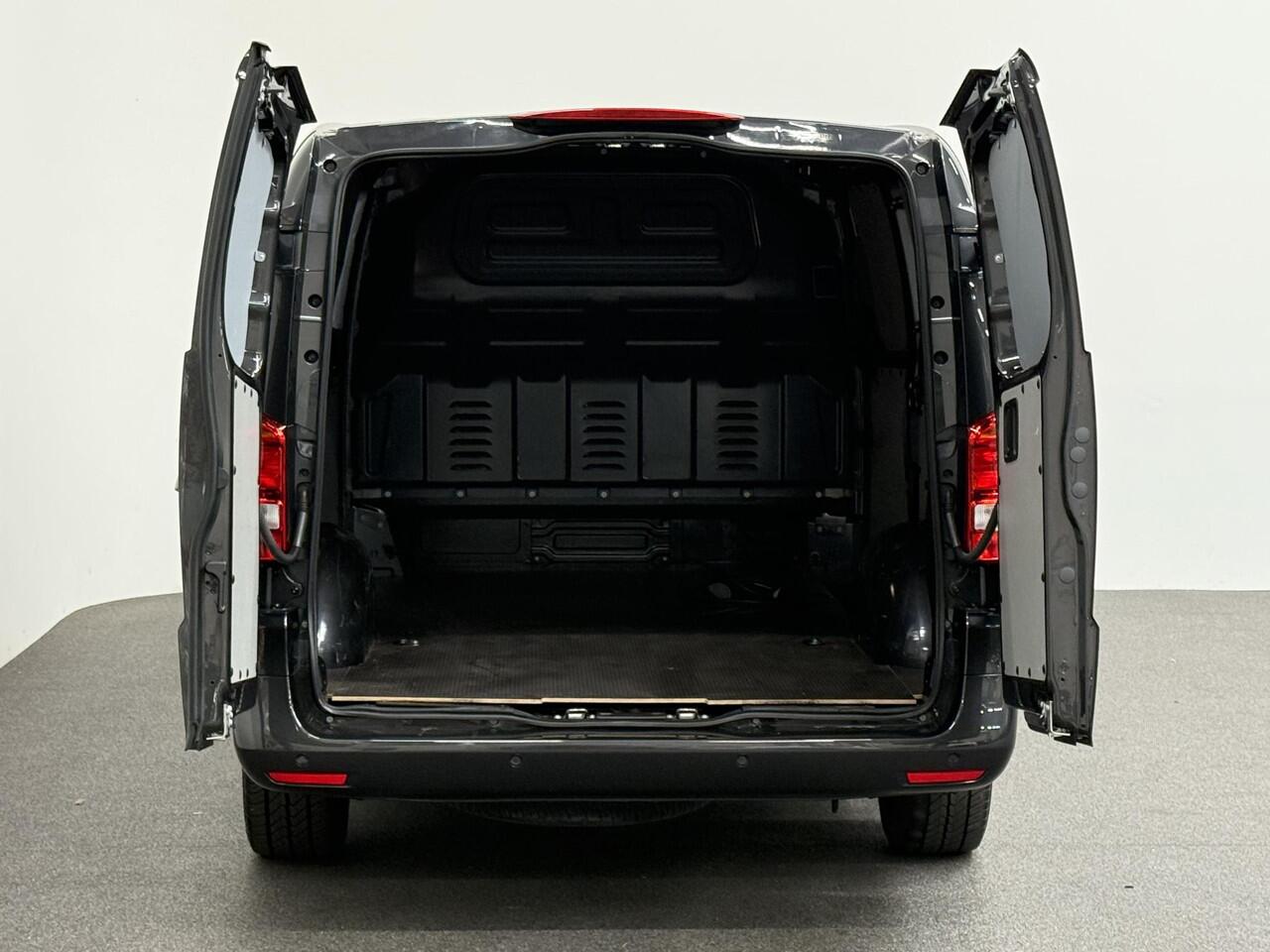 Mercedes-Benz VITO eVito Lang 66 kWh Airco Cruise Control Navi Stoelverwarming