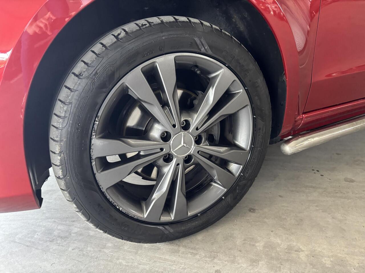 Mercedes-Benz VITO 116 CDI Lang AppleCarPlay, Treeplanken,Automaat, Slechts 42.913KM!