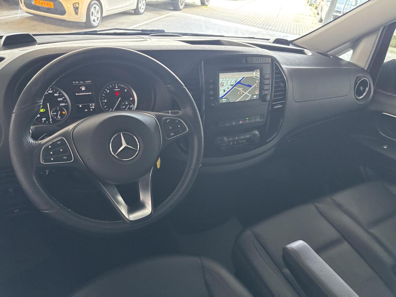 Mercedes-Benz VITO 116 CDI Lang AppleCarPlay, Treeplanken,Automaat, Slechts 42.913KM!