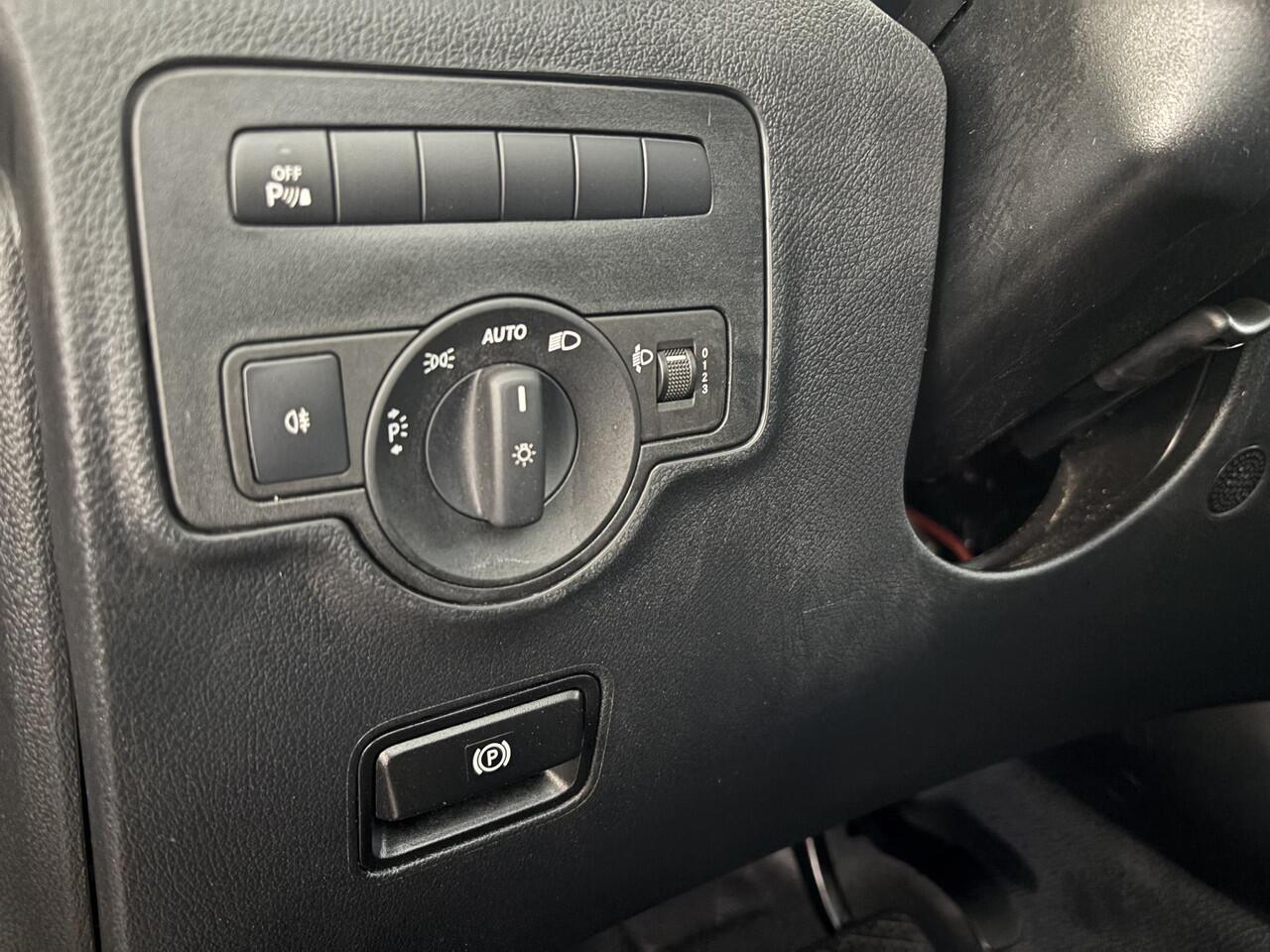 Mercedes-Benz VITO 116 CDI Lang AppleCarPlay, Treeplanken,Automaat, Slechts 42.913KM!