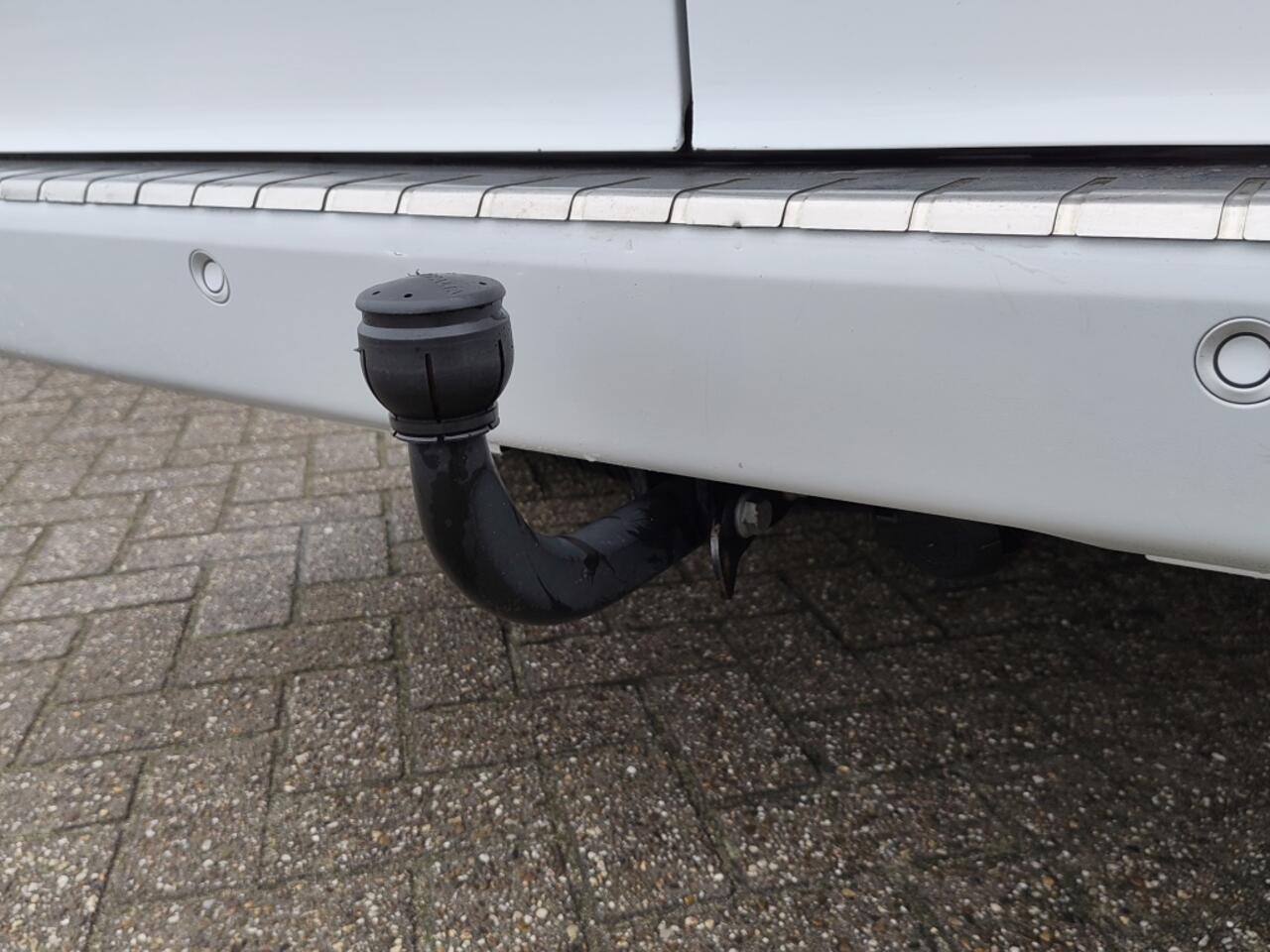 Mercedes-Benz VITO 114 CDI Extra Lang L3 | 3 zits | Trekhaak | Android Auto