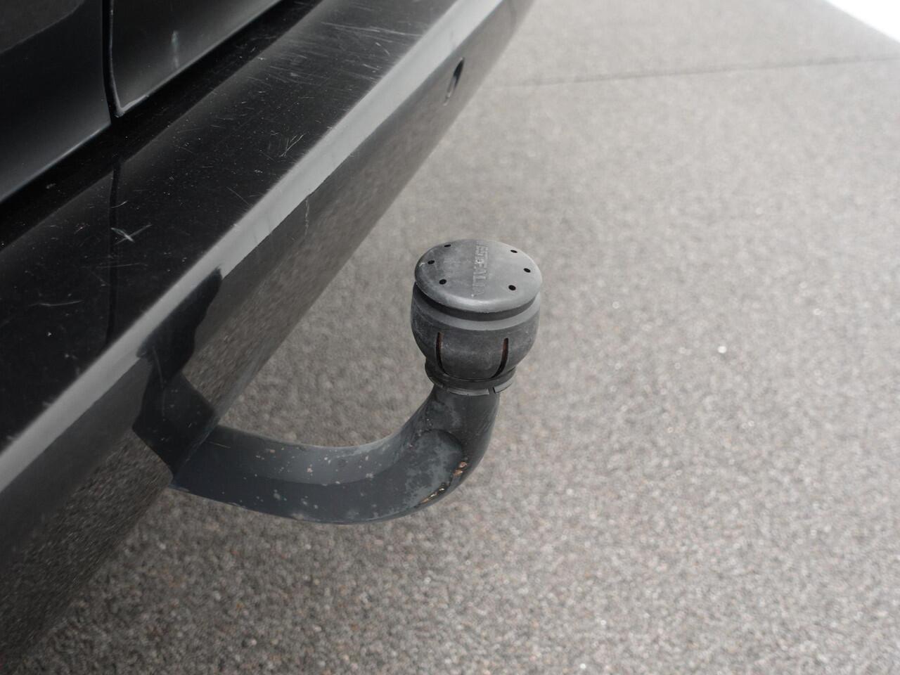 Mercedes-Benz VITO 114 CDI Automaat L2H1 Lang Navigatie Camera Cruise control Trekhaak Airco Euro6