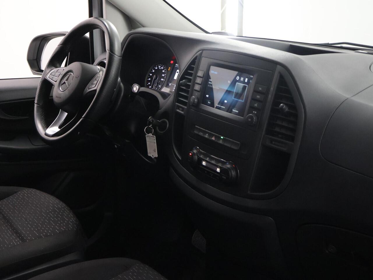 Mercedes-Benz VITO 114 CDI | AUT. | XL L3 | TREKHAAK | ACHTERDEUREN | 3-ZITS | PARKEERCAMERA | SPIEGELPAKKET | CRUISE CONTROL | CERTIFIED