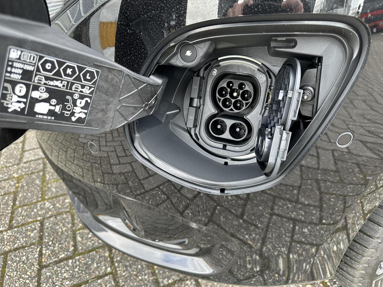 Mercedes-Benz VITO eVito L2 Bestelwagen Carplay Leer Pdc 60kWh 286km wltp