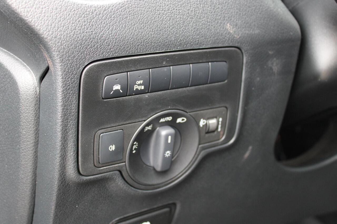 Mercedes-Benz VITO eVito L2 Bestelwagen Carplay Leer Pdc 60kWh 286km wltp