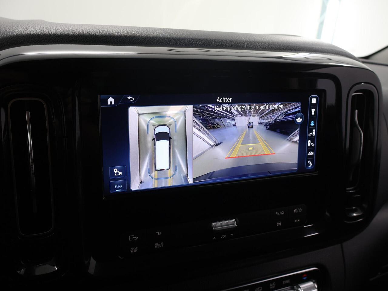 Mercedes-Benz VITO 116 CDI Aut. | L2 | Pro Automaat | Cruise control | Distronic Plus | Tweezitsbank | Airco | Dodehoek Assistent | Laadruimte bekleding | Achterdeuren 270 | Trekhaak AHW 2500 kg |