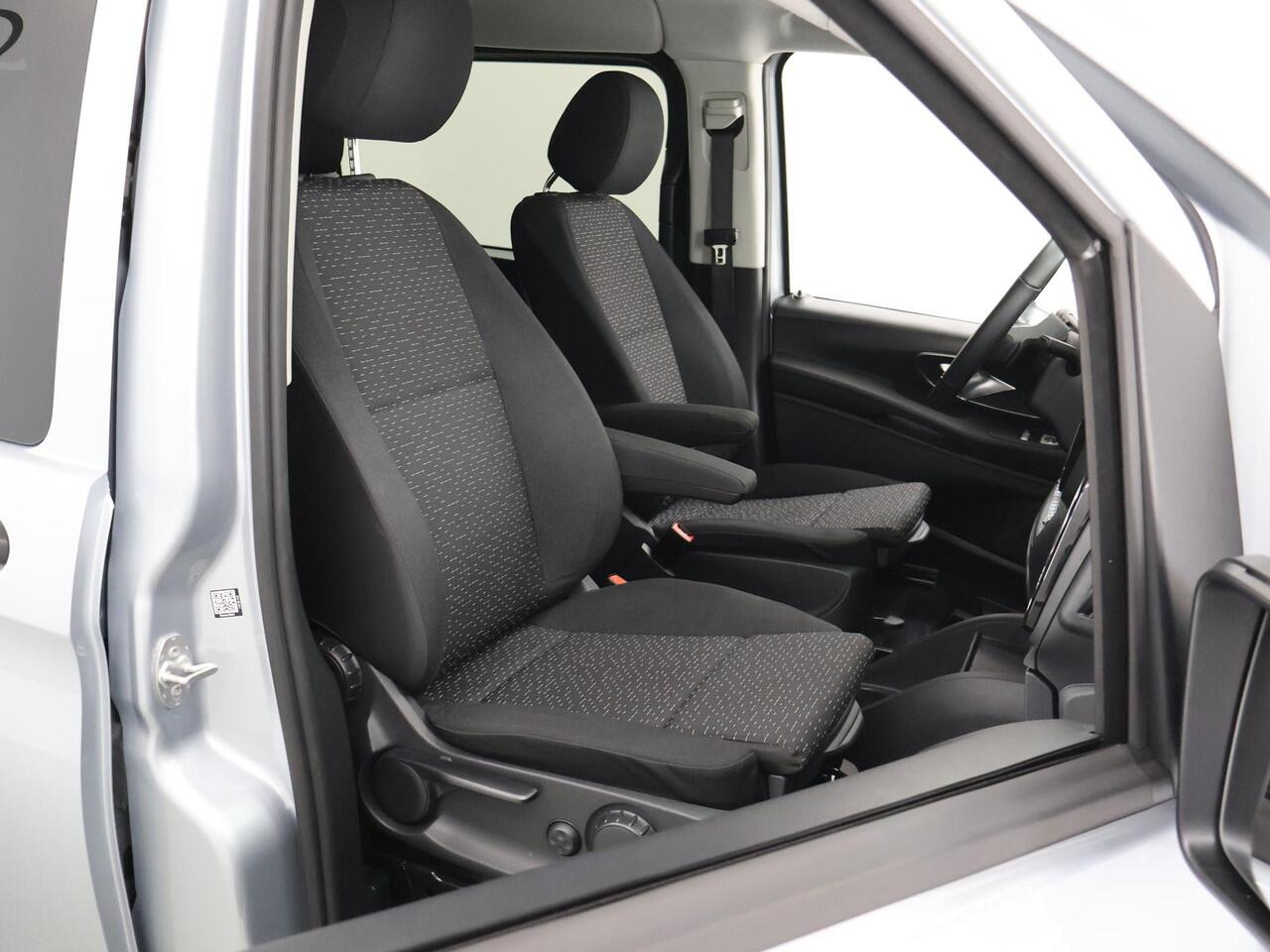 Mercedes-Benz VITO 119 L3 XL Pro | Aut. | Edition | Dubbele Cabine MULTI-BEAM LED | ACHTERUITRIJCAMERA | 2500 KG AHW TREKHAAK | ACHTERDEUREN | 2X ZIJSCHUIFDEUR | CRUISE CONTROL | STOEL - STOEL | METALLIC