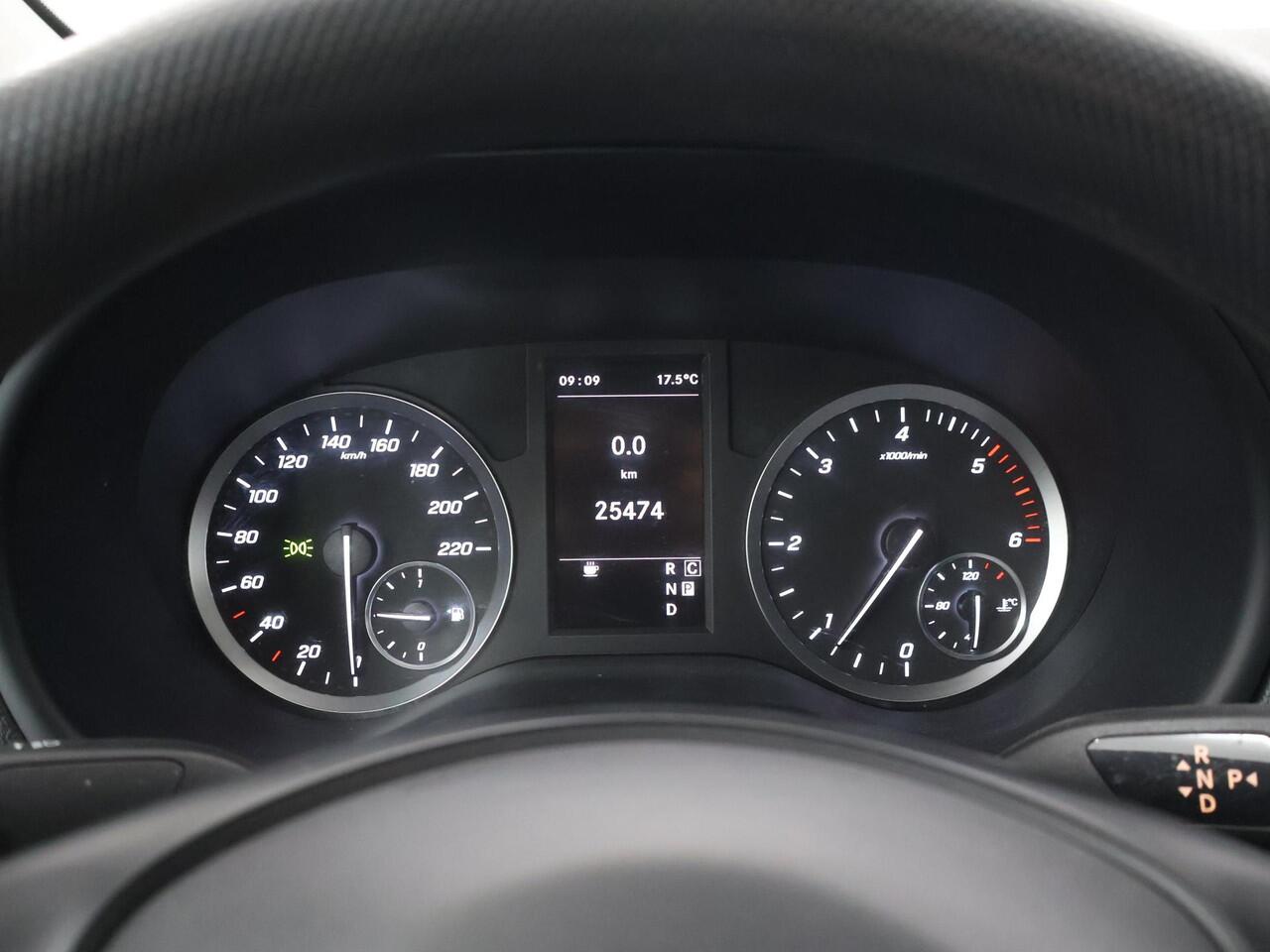 Mercedes-Benz VITO 114 CDI | Aut. | L2 Lang | Parkeercamera | Apple/Android Carplay| Achterdeuren 180 Graden | Airco | Cruise Control | Sidebars | 3-zits | Certified