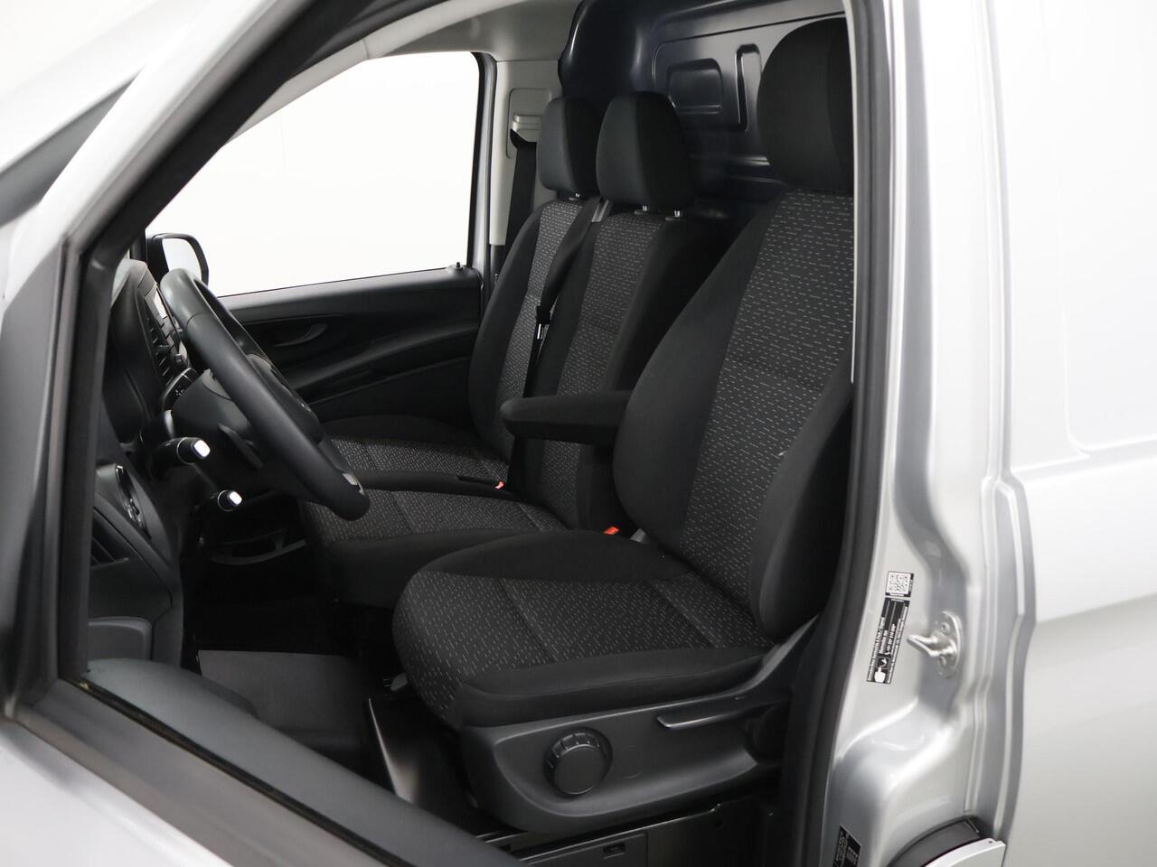 Mercedes-Benz VITO 114 CDI | Lang L2 | Aut | Parkeercamera | Bluetooth | Airco | Cruise Control | Sidebars | 3-zits | Certified