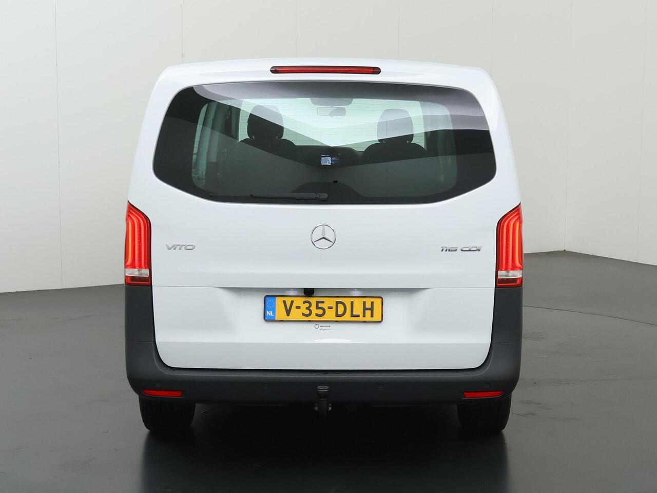 Mercedes-Benz VITO 116 CDI Extra Lang | Dubbel Cabine ¤57.995,- | Sidebars | LED | Trekhaak |
