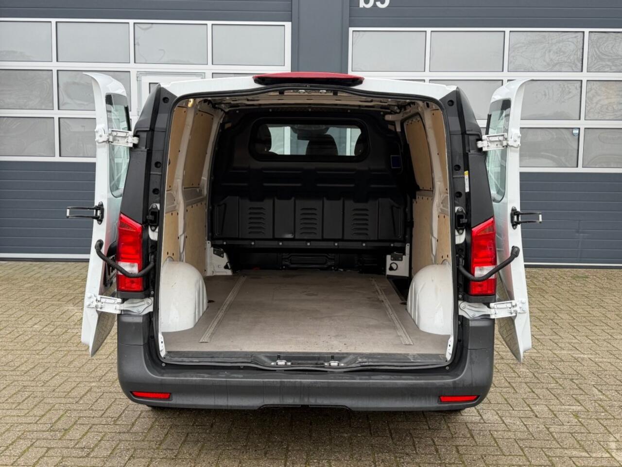 Mercedes-Benz VITO 116 CDI RWD PRO LANG L2 / Navi MBUX / Camera / 270gr deuren