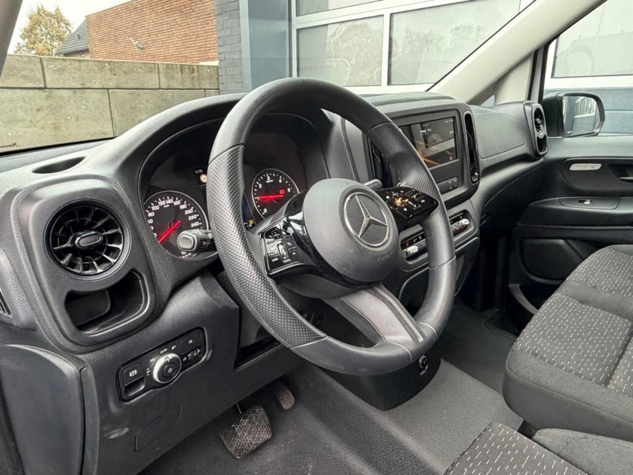 Mercedes-Benz VITO 116 CDI RWD PRO LANG L2 / Navi MBUX / Camera / 270gr deuren