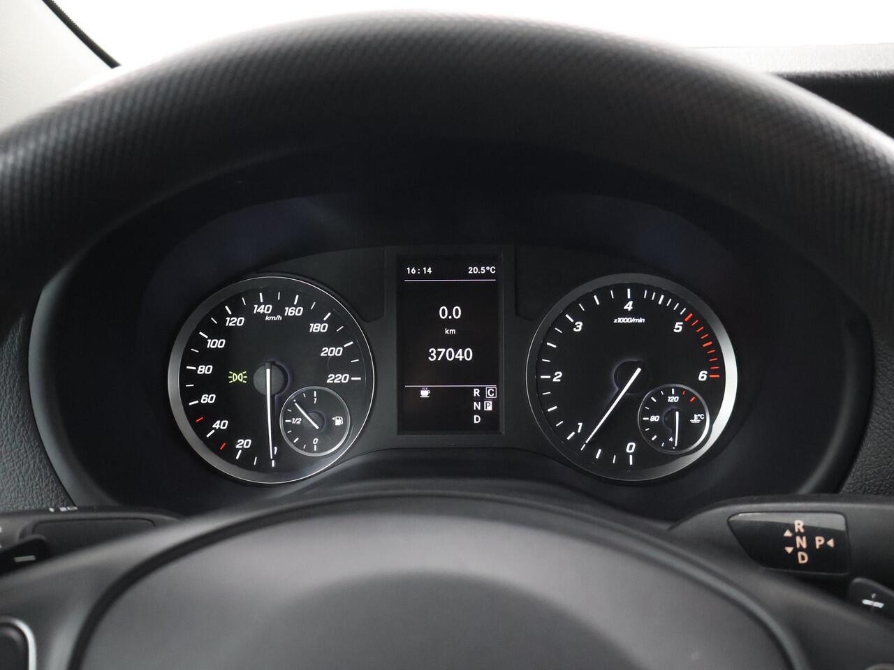 Mercedes-Benz VITO 114 CDI L2 | Aut. | Parkeercamera | Bluetooth | Airco | Cruise Control | Certified