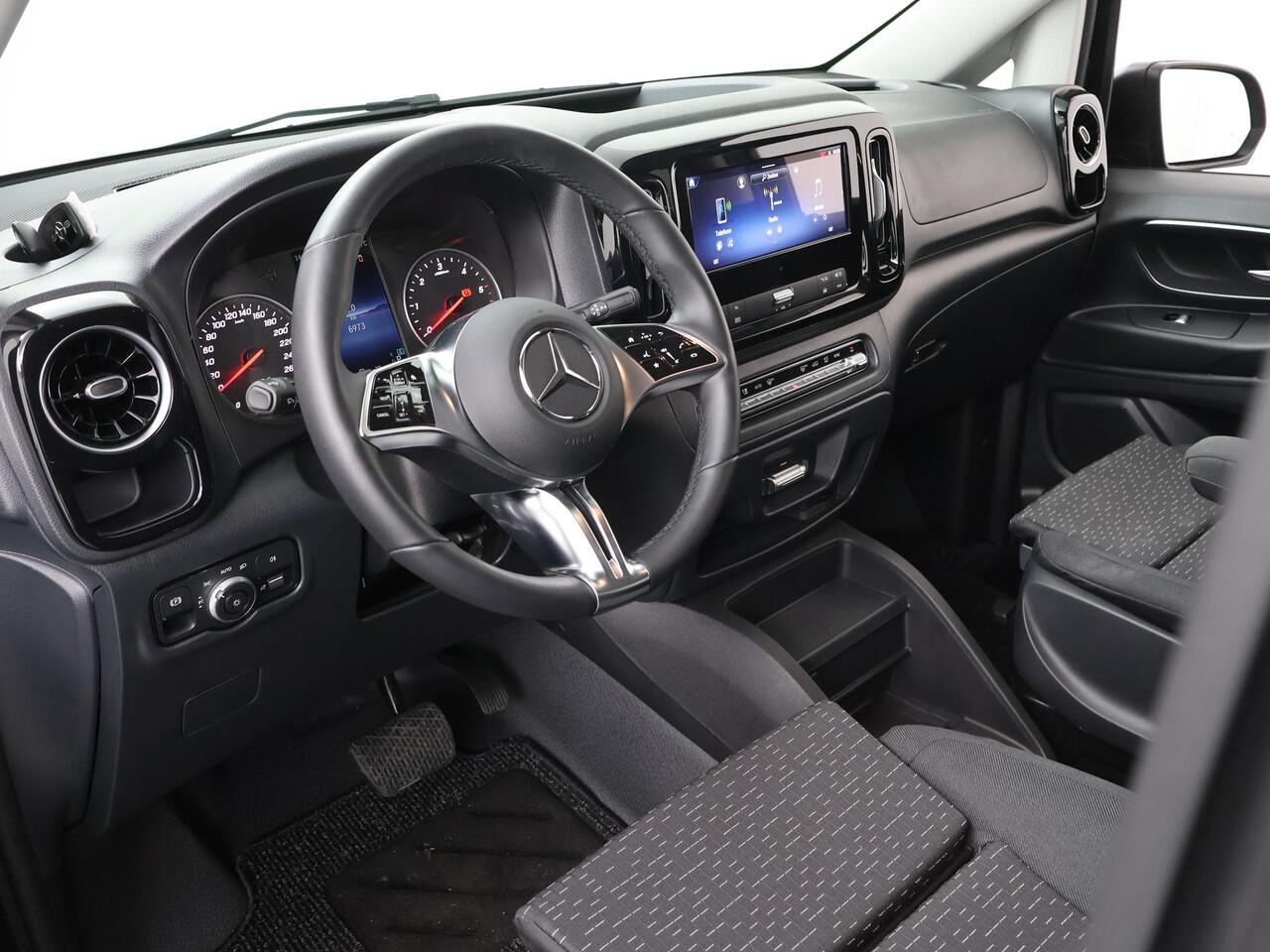 Mercedes-Benz VITO 119 CDI XL L3 Pro | Dubbele Cabine | EDITION | MULTI-BEAM LED | ACHTERUITRIJCAMERA | 2500 KG AHW TREKHAAK | ACHTERDEUREN | 2X ZIJSCHUIFDEUR | CRUISE CONTROL | STOEL - STOEL | METALLIC