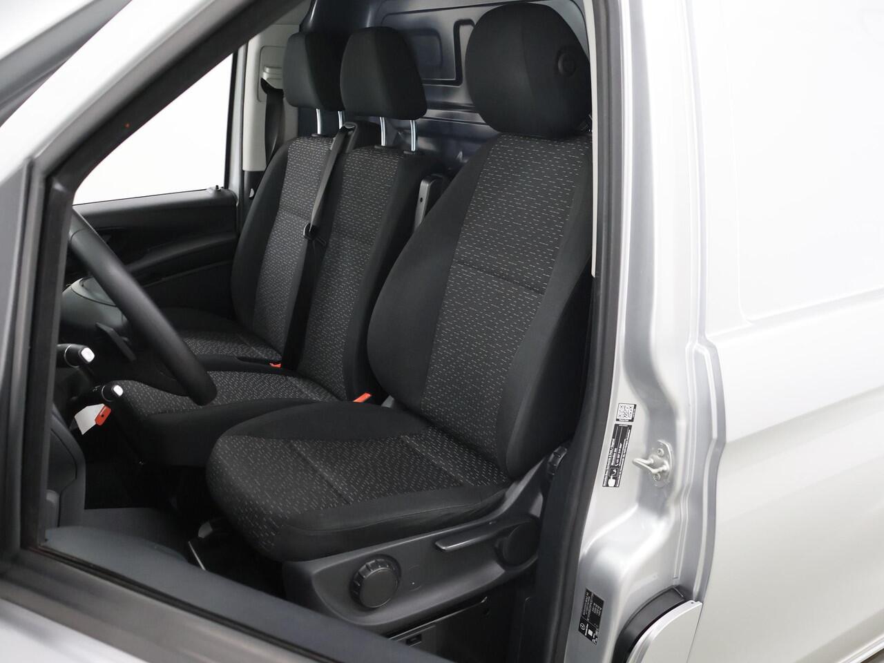 Mercedes-Benz VITO 114 CDI | Lang L2 | Aut. | Parkeercamera | Apple/Android Carplay| Achterdeuren 180 Graden | Airco | Cruise Control | Sidebars | 3-zits | Certified