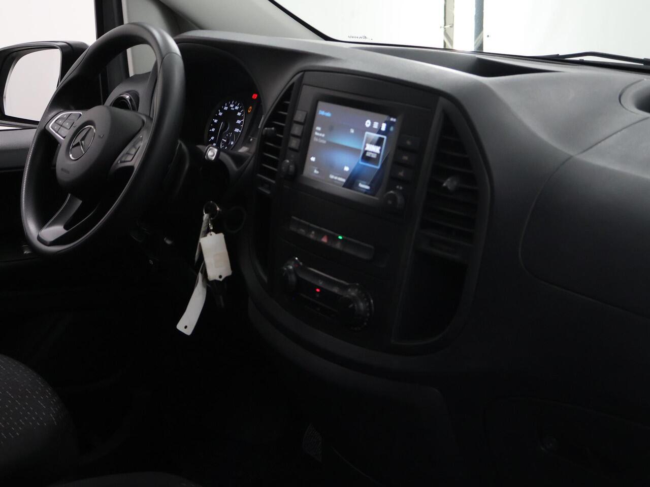 Mercedes-Benz VITO 114 CDI | Lang L2 | Aut. | Parkeercamera | Apple/Android Carplay| Achterdeuren 180 Graden | Airco | Cruise Control | Sidebars | 3-zits | Certified