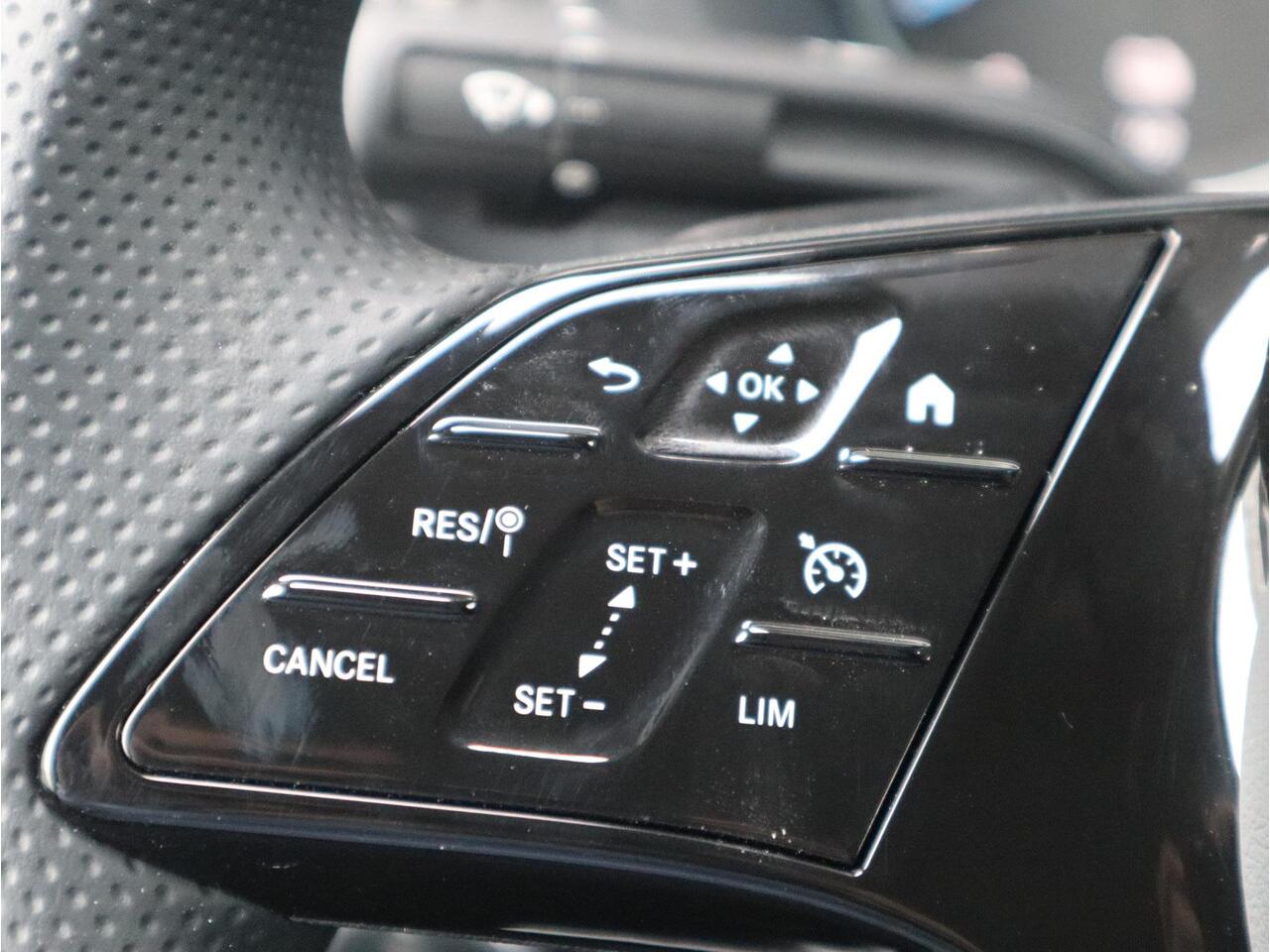 Mercedes-Benz VITO eVito Lang 66 kWh NAVI - SMARTPHONE INTEGRATIE - ALARM SCM3