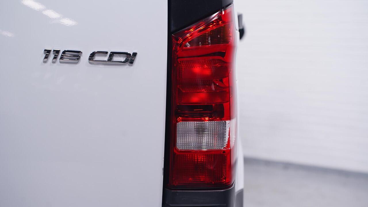 Mercedes-Benz VITO 116 CDI 163 pk Aut. XL Nwe Model Navi MBux, Camera, 270 Graden Deuren, Laadruimte Pakket, 3-Zits